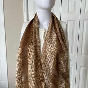 Elegant Brown Patterned Scarf